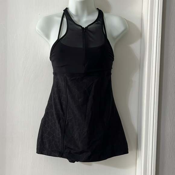 Lululemon Pedal Pace Zip Front Mesh Tank - Picture 4 of 7